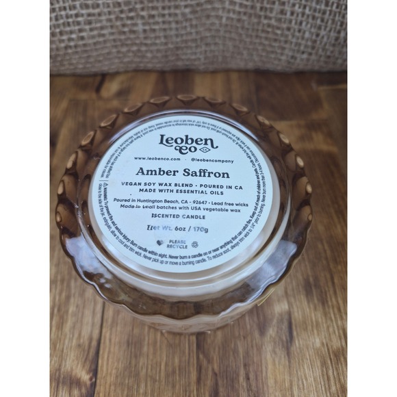 Leoben Amber Saffron Scented Vegan Soy Wax Candle Essential Oils - Picture 4 of 4